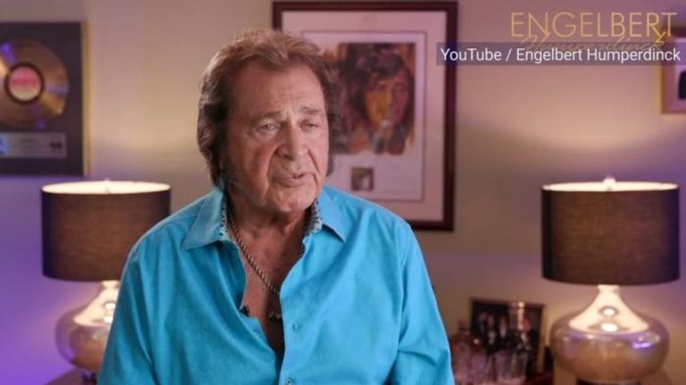 Sir Tom Jones’s ex-girlfriend drops major Engelbert Humperdinck bombshell amid veteran crooners’ 44-year feud